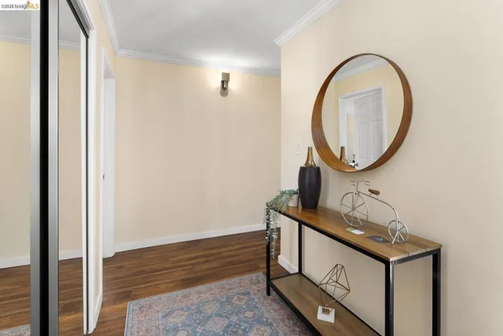 77 Fairmount Avenue 302, Oakland, California 94611