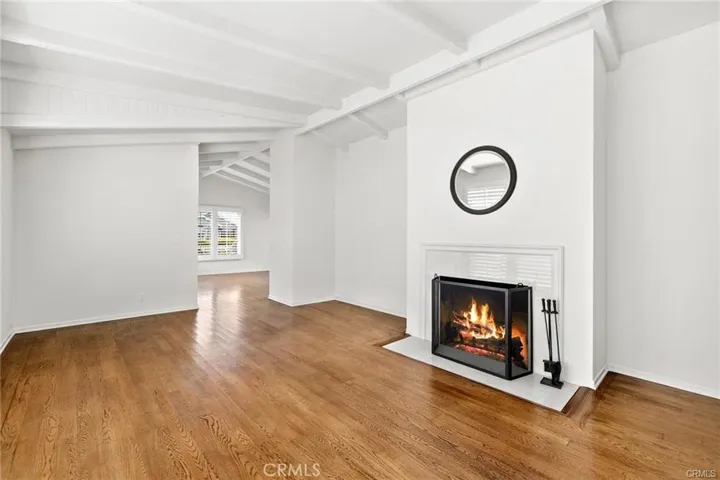 600 Poinsettia Avenue, Corona Del Mar, California 92625