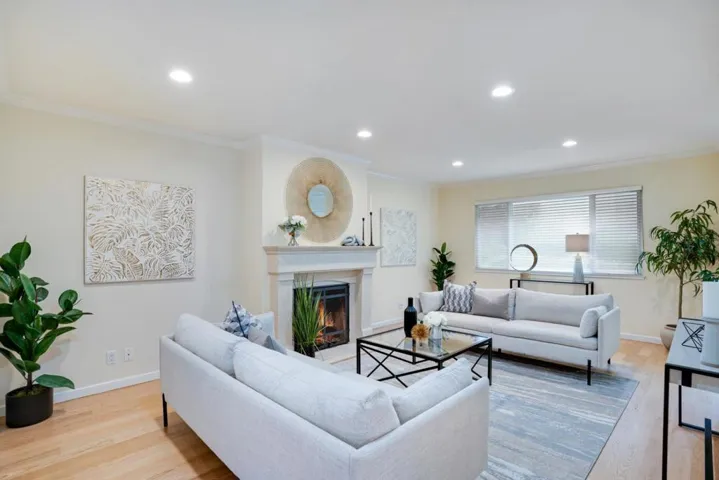 1323 Hoover Street, Menlo Park, California 94025