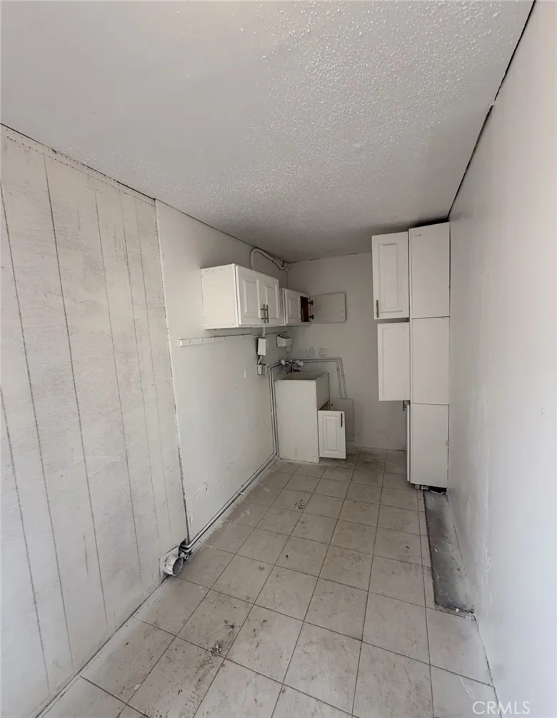 Laundry/washer room