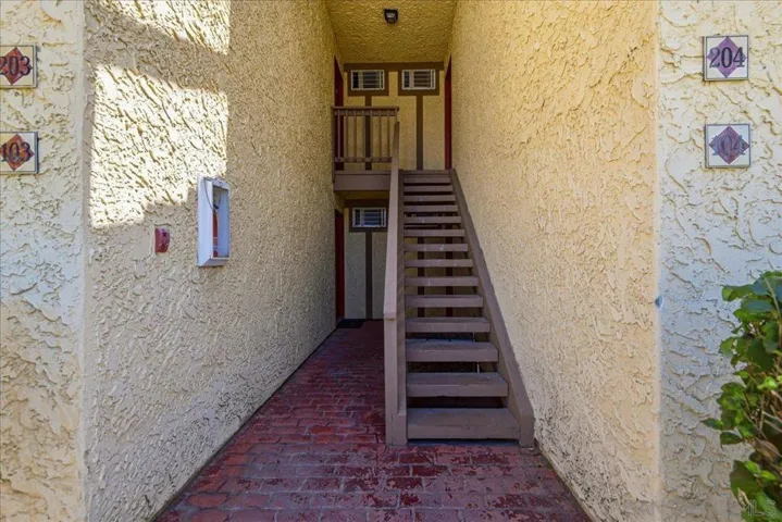 2910 Alta View Drive 203, San Diego, California 92139