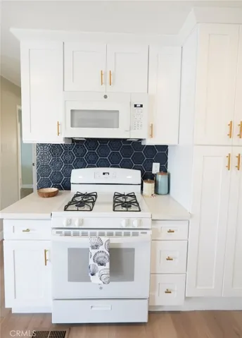 New microwave, stove top