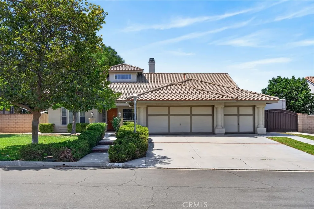 11321 Breithorn Court, Riverside, California 92503 — photo 4