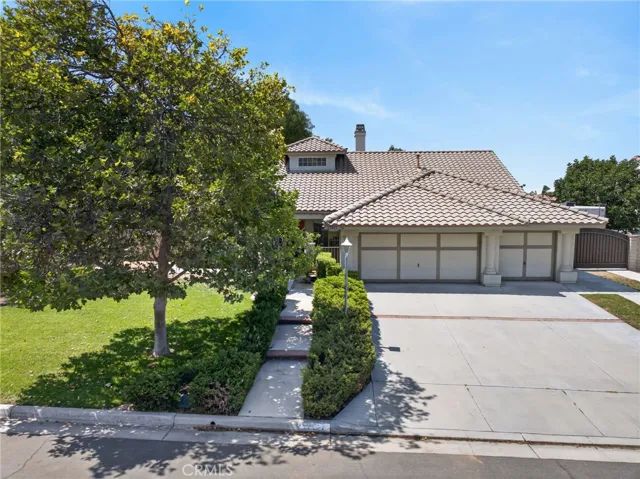 11321 Breithorn Court, Riverside, California 92503