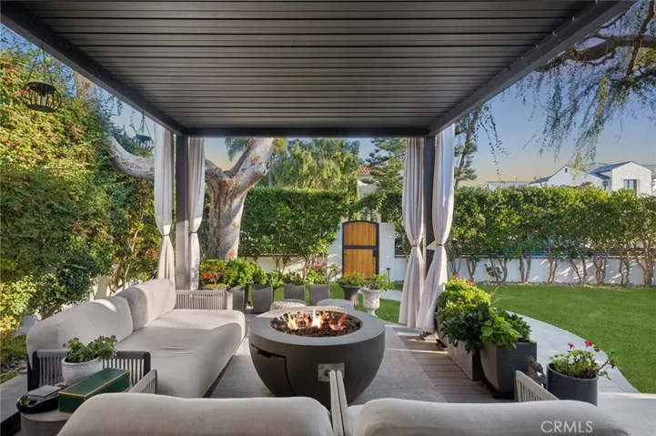 539 Tustin Avenue, Newport Beach, California 92663