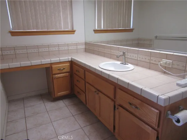 20035 Symeron, Apple Valley, California 92307