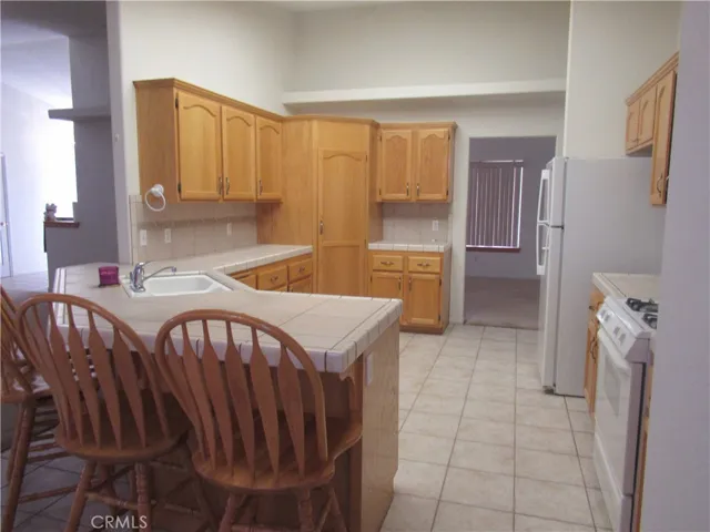 20035 Symeron, Apple Valley, California 92307