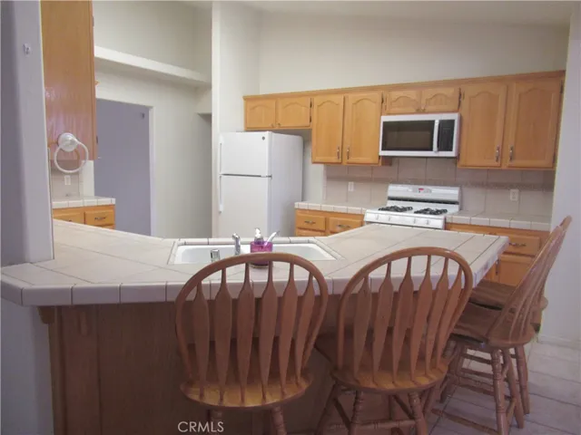 20035 Symeron, Apple Valley, California 92307