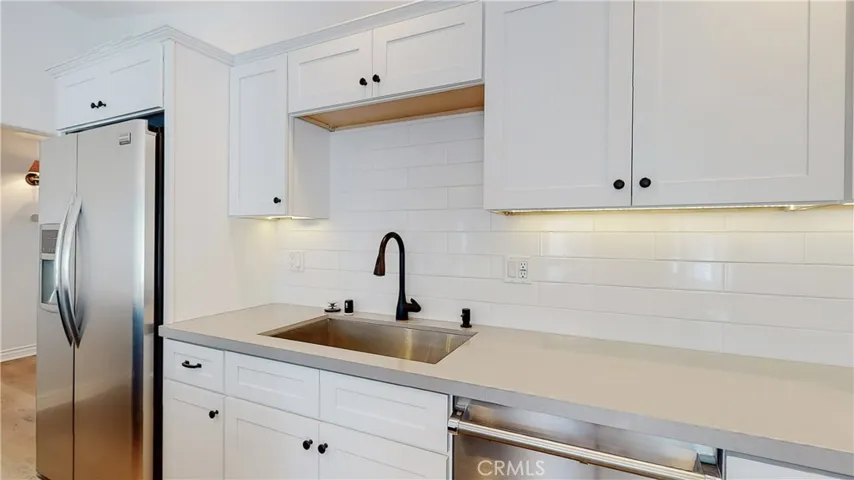 2213 Bataan Road B, Redondo Beach, California 90278
