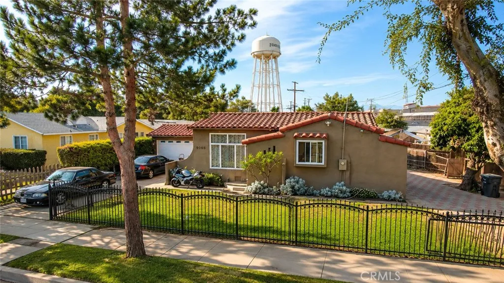 5237 Duncan, South Gate, California 90280 — photo 4