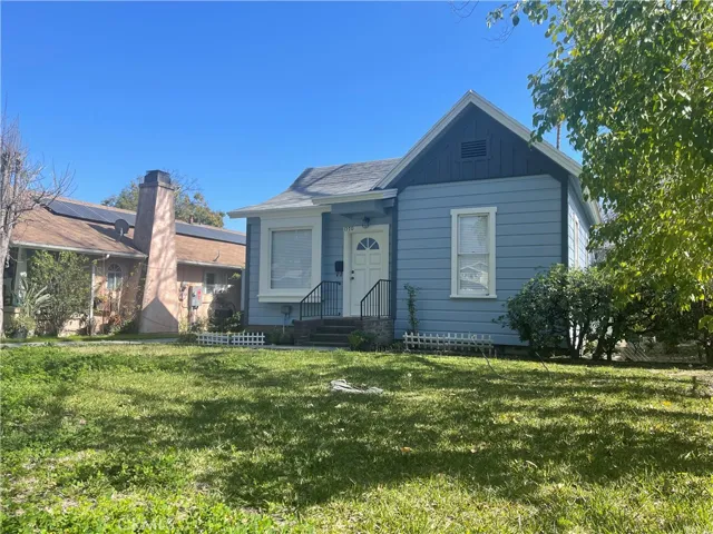 1570 Locust Street, Pasadena, California 91106