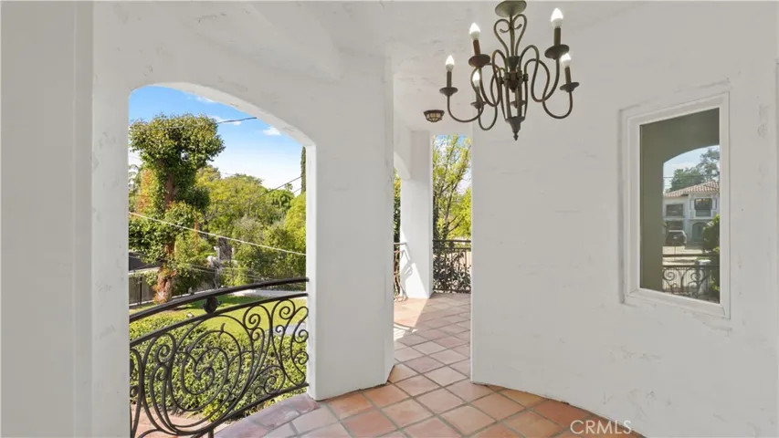 5128 Avenida Hacienda, Tarzana, California 91356