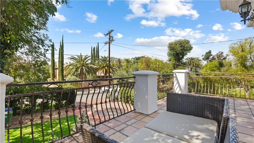 5128 Avenida Hacienda, Tarzana, California 91356