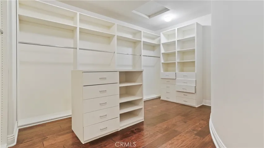 5128 Avenida Hacienda, Tarzana, California 91356