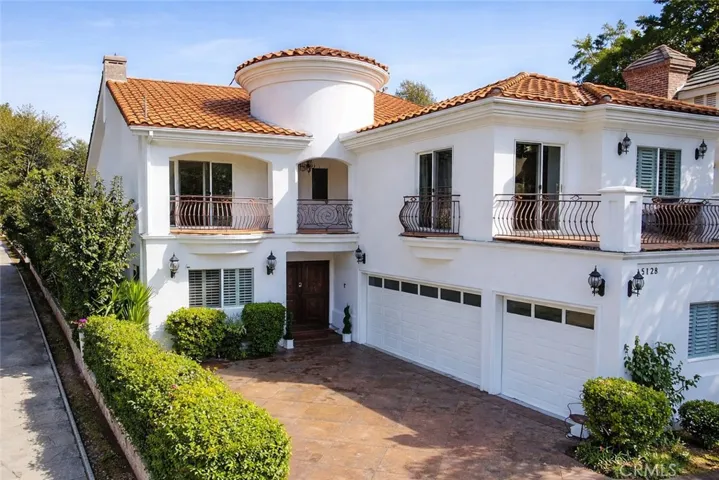 5128 Avenida Hacienda, Tarzana, California 91356