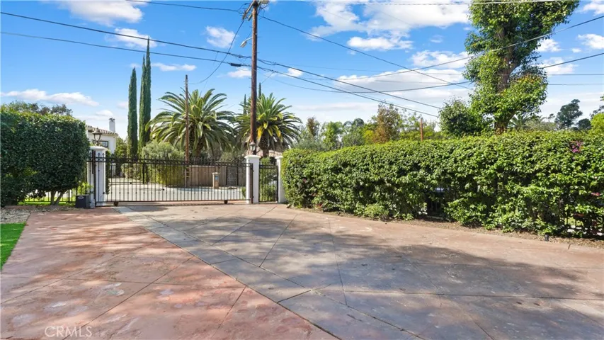 5128 Avenida Hacienda, Tarzana, California 91356