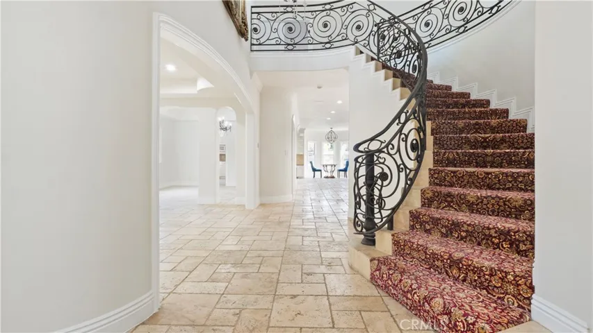 5128 Avenida Hacienda, Tarzana, California 91356