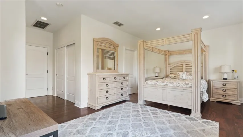 5128 Avenida Hacienda, Tarzana, California 91356