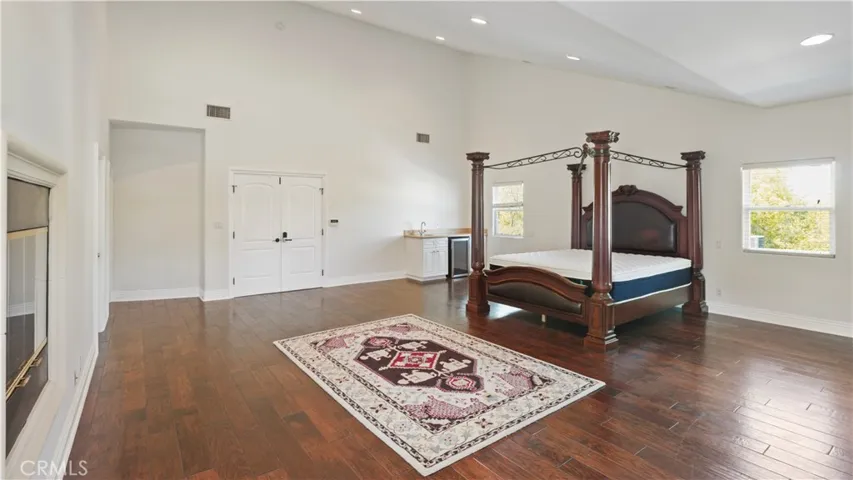 5128 Avenida Hacienda, Tarzana, California 91356
