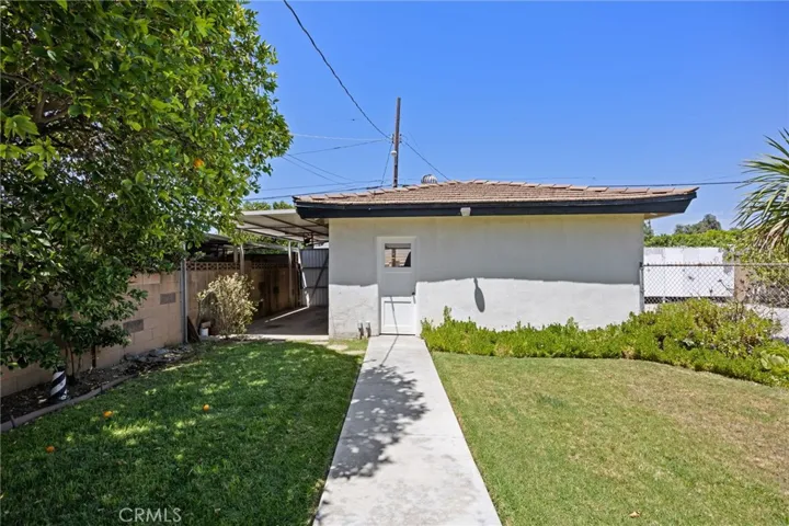 9435 Haskell, North Hills, California 91343