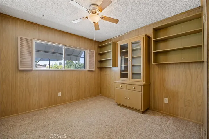 9435 Haskell, North Hills, California 91343