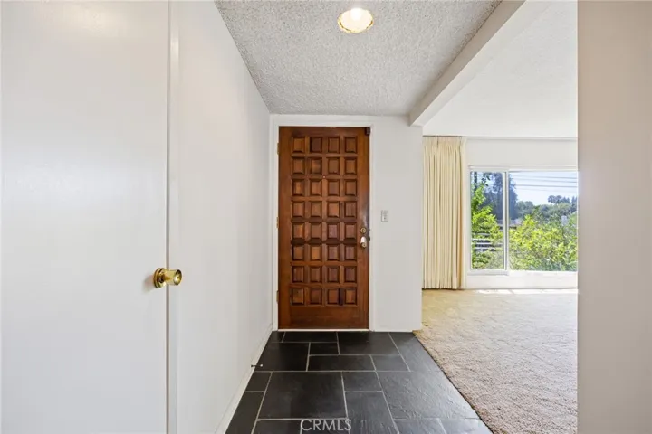 9435 Haskell, North Hills, California 91343