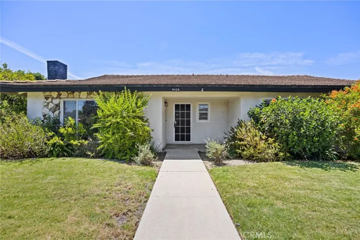 9435 Haskell, North Hills, California 91343