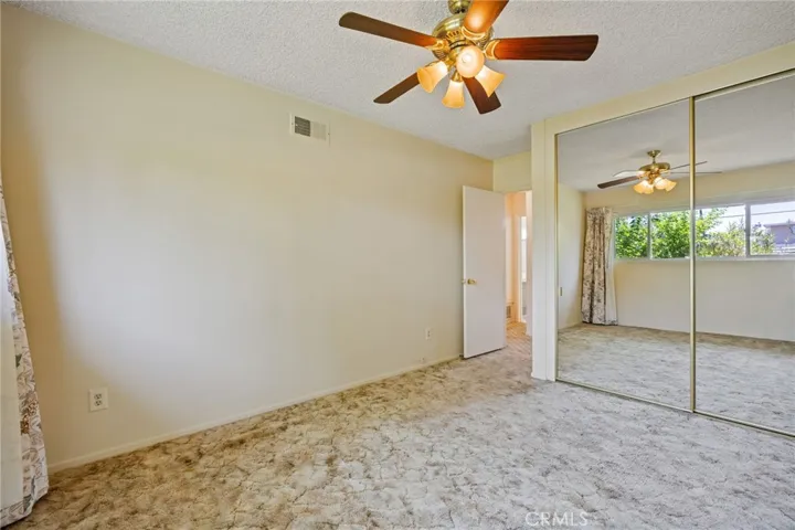 9435 Haskell, North Hills, California 91343