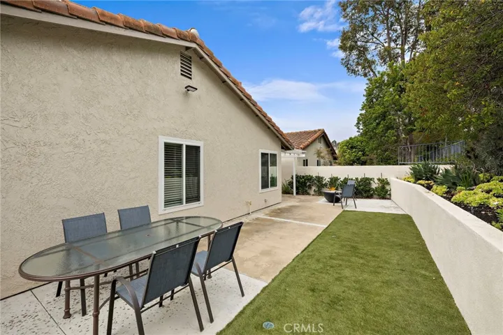 22951 Via Miramar, Laguna Niguel, California 92677