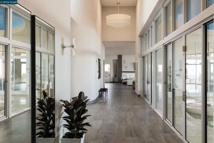 13367 Campus Dr, Oakland, California 94619