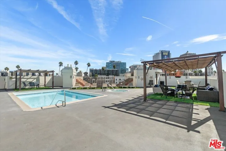 620 S Gramercy Place 327, Los Angeles, California 90005