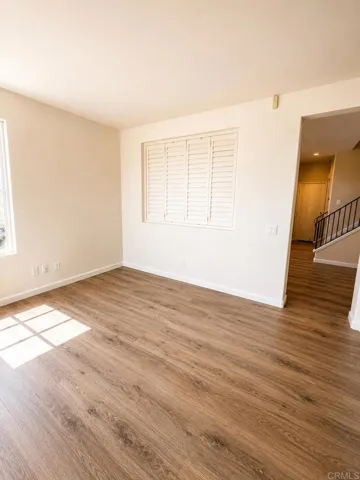 layout of living room going into the family room
