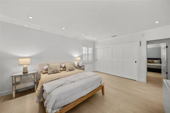 6951 Chisholm, Van Nuys, California 91406