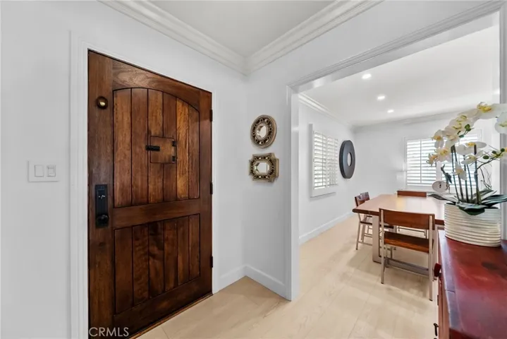 6951 Chisholm, Van Nuys, California 91406