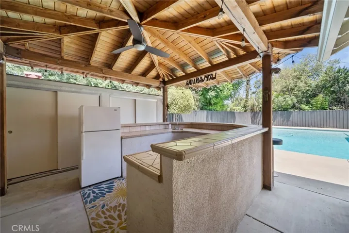 6951 Chisholm, Van Nuys, California 91406