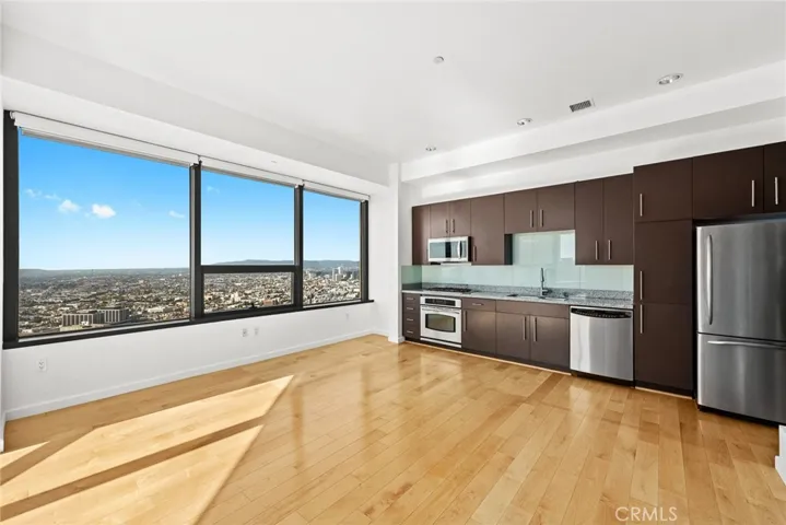 1100 Wilshire Boulevard 3309, Los Angeles, California 90017