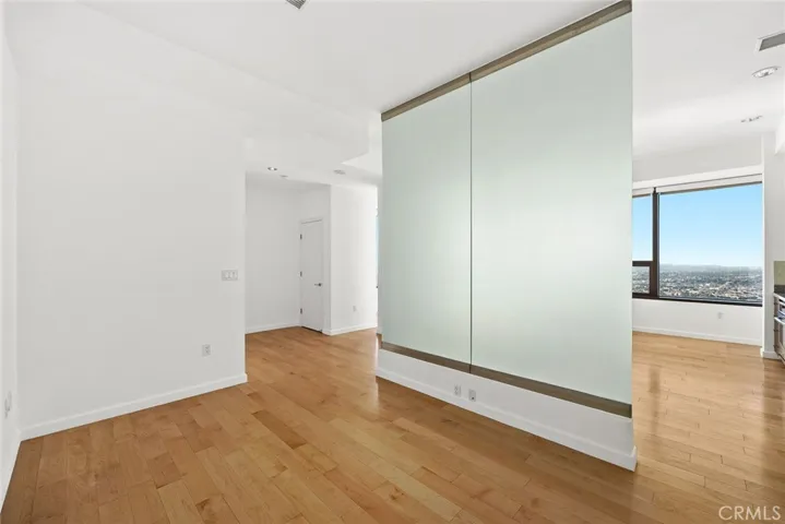 1100 Wilshire Boulevard 3309, Los Angeles, California 90017