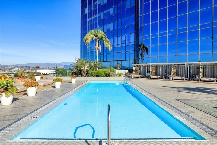 1100 Wilshire Boulevard 3309, Los Angeles, California 90017