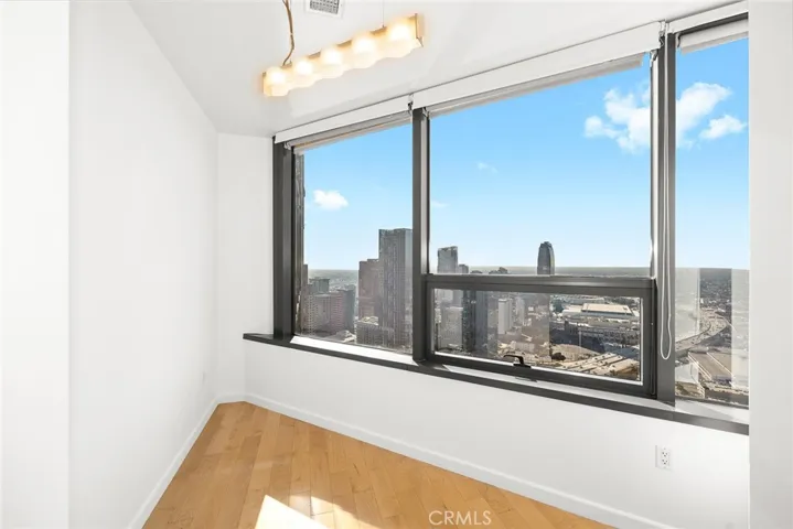 1100 Wilshire Boulevard 3309, Los Angeles, California 90017