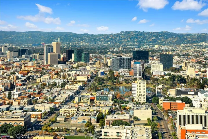 1100 Wilshire Boulevard 3309, Los Angeles, California 90017