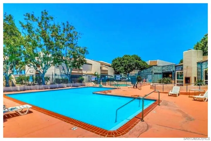 3254 Ashford St H, San Diego, California 92111