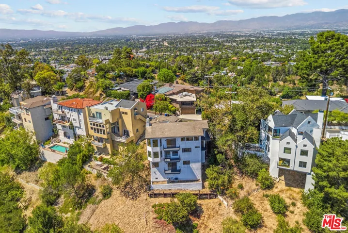 3665 Alta Mesa Drive, Studio City, California 91604