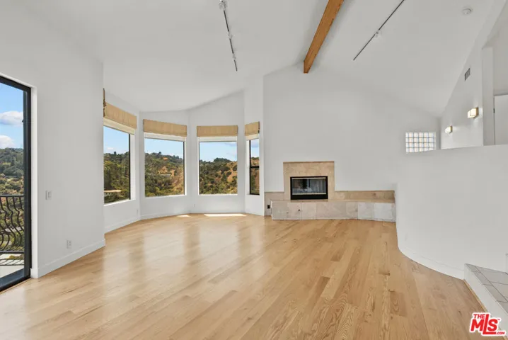 3665 Alta Mesa Drive, Studio City, California 91604