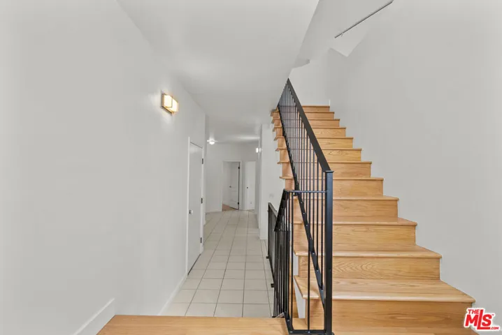 3665 Alta Mesa Drive, Studio City, California 91604