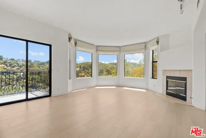 3665 Alta Mesa Drive, Studio City, California 91604