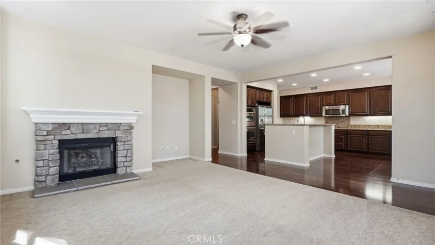 28327 Serenity Falls Way, Menifee, California 92585