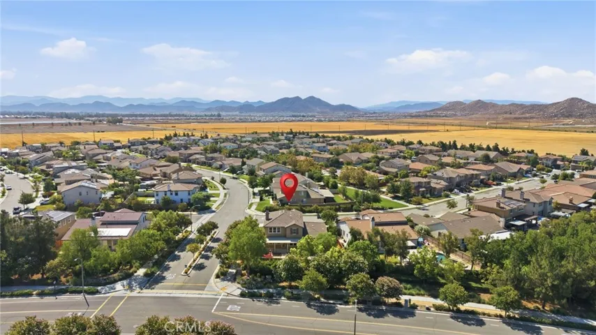 28327 Serenity Falls Way, Menifee, California 92585