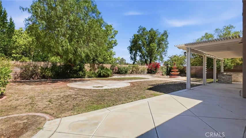 28327 Serenity Falls Way, Menifee, California 92585