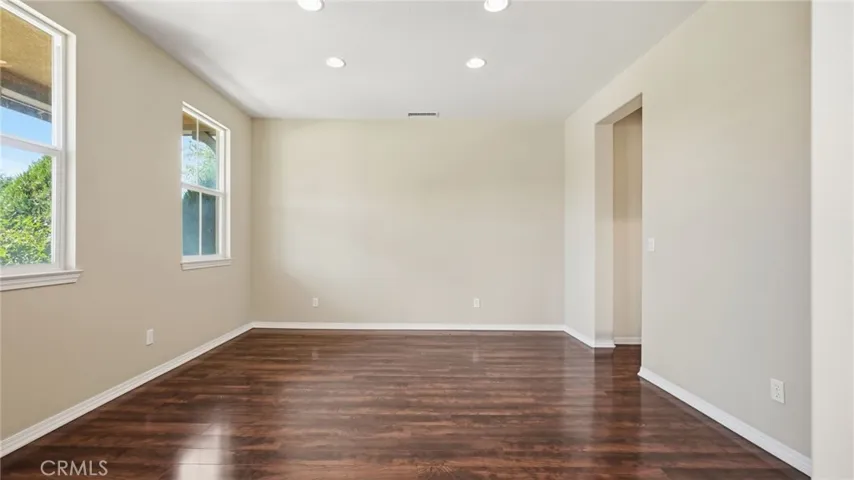 28327 Serenity Falls Way, Menifee, California 92585
