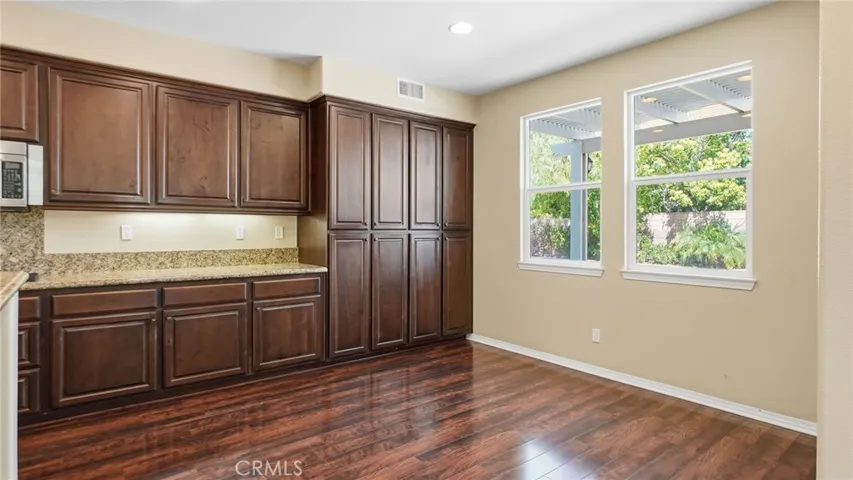 28327 Serenity Falls Way, Menifee, California 92585